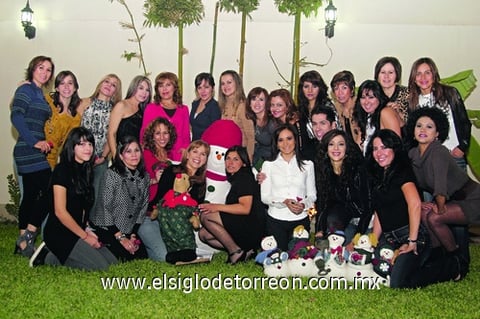 18122009 Amigas del gimnasio, reunidas en su cena navideña.