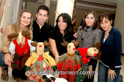 26122009 Queta, Iván, Sara, Renata y Bety.