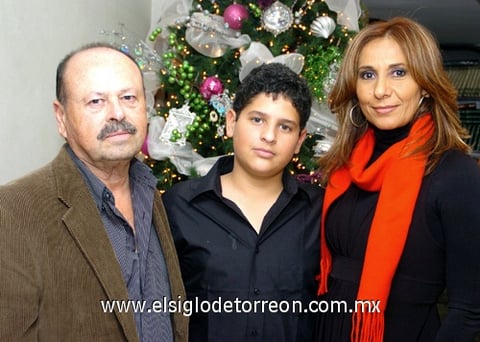 27122009 Dora (hija), Dora (mamá), Gilberto y Ana Cecy.