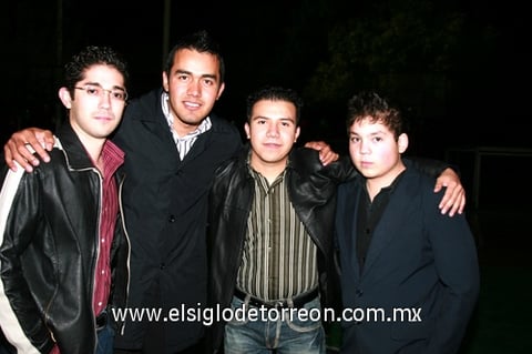 28122009 Fernando, Daniel, Ángel y Uriel.