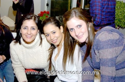 30122009 María Angélica y Alejandra.