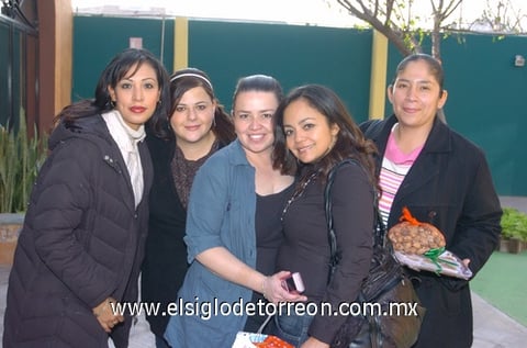 30122009 Compañeras. Janeth, Caro, Perla, Vicky y Mary Tere.