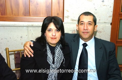 04012010 Saúl, Paola, Olegario, Mayela y Maye García.