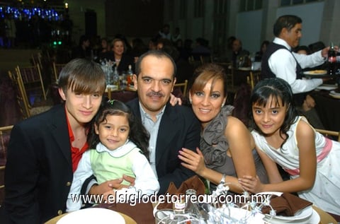 04012010 Nancy Betancourt y Pedro Gaona.