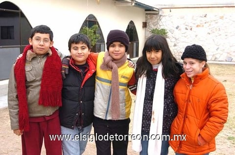 09012010 Sara, Andrew y Mariana. EL SIGLO DE TORREÓN/ÉRICK SOTOMAYOR