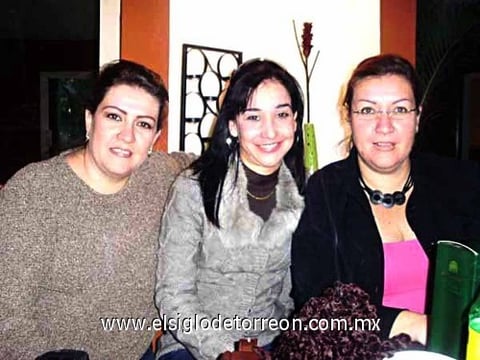 11012010 Lorena Castro, Rocío Romo y Lucía Romo.