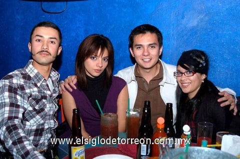 10012010 Saúl Gutiérrez, Cinthia Gutiérrez, Agustín Sandoval e Isela Rivera.