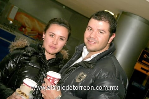 13012010 PAREJA. Perla Rivas y Juan Carlos Vela.