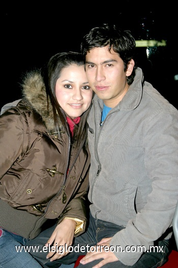 13012010 Anahí Ramírez y Luis Arredondo captados el fin de semana pasado.