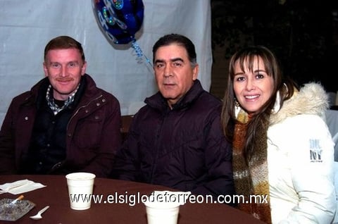 10012010 Familia. Marcial, Salvador y Patricia.