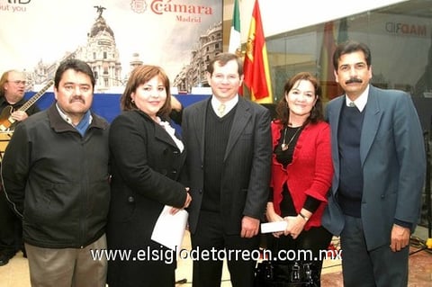 10012010 Susana, Pilar Sánchez, Güera Rodríguez y María Elisa de Madero.