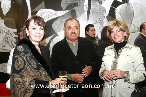10012010 Napoleón de la Garza, Silvia de la Garza, Pedro Martínez, Marielena Barraza y Francisco Rubio.