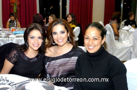 15012010 Nadia Muñoz y Marcela Moreno.
