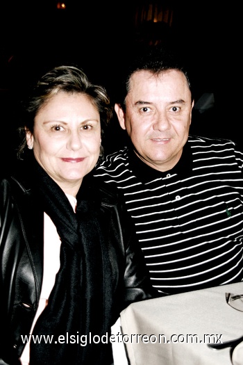 18012010 Ivonne y Alfonso de la Garza.