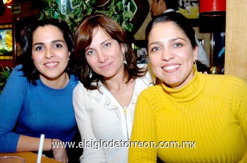 18012010 Amistad. Citlali Medina, Violeta Estrada y Denisse Rodríguez.