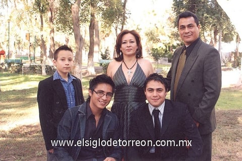 16012010 Familia Torres Guardado.