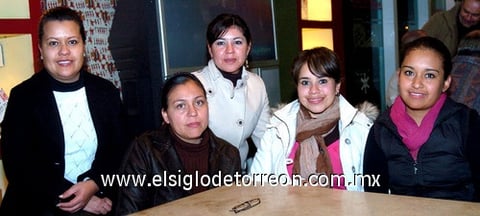 17012010 Perla Rodríguez, Sol Zamora, Dora Azucena, Elivier Sáenz y Érika Molina. EL SIGLO DE TORREÓN/JESÚS HERNÁNDEZ