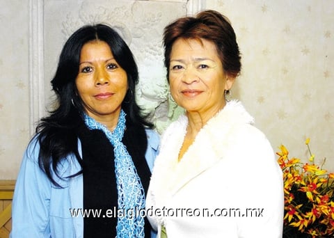 17012010 Diana Aracely Frausto y Rosa María Mendoza celebraron juntas sus respectivos cumpleaños.