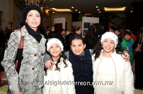 19012010 Nico, Daniela, Mary Tere, Fernando y Denissey.