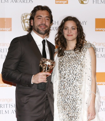 El actor español Javier Bardem y la actriz francesa Marion Cotillard posan para los fotografos