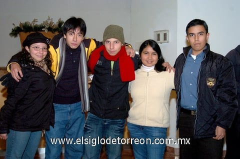 24012010 Pamela Mireles, Édgar Flores, Isaac Mireles, Hadasa Tagle y Luis Solares.