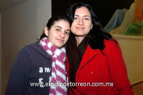 24012010 Sandra Jiménez y Sofía de la Garza.