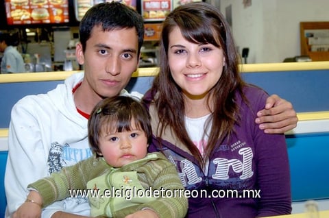 22012010 Rubén Martínez, Astrid Rocha e Ivonne.
