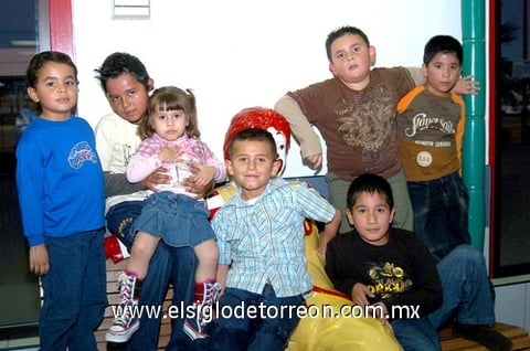 22012010 Alfredo, Ximena, Rodolfo, Juan José, Manuel, Alberto y Alex.
