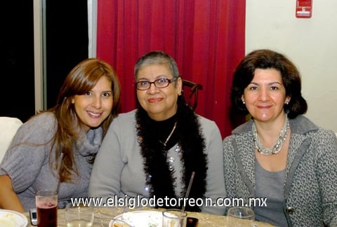 22012010 Jackie Campbell, Tere Siller y Aurora Verano.