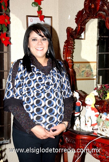 23012010 Karla Iliana Rodríguez Carmona espera el nacimiento de su bebé.