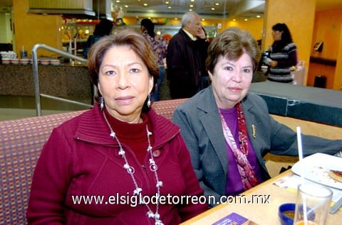 21012010 Bertha Mercado y Celia de Villa.