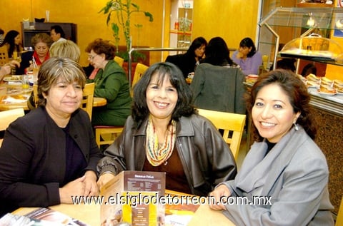 21012010 Gema, Conchita y Georgina.