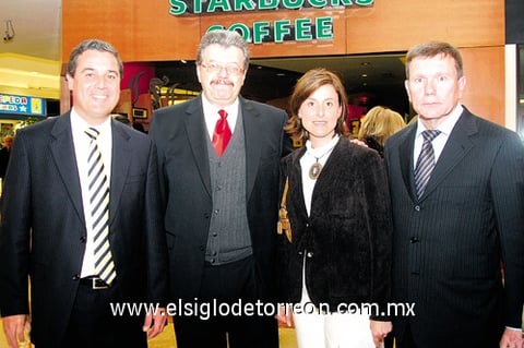 24012010 Andrés Sotomayor, Fernando Alanís, Marisol Fernández y Carlos González.