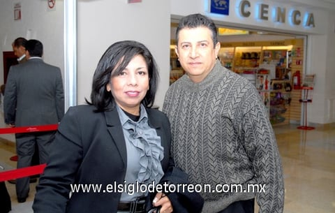 23012010 México. Verónica y Felipe Acosta realizaron un viaje de placer.
