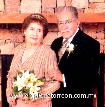 25012010 Mague y Pepe Guzmán celebraron su aniversario el 29 de octubre de 2009, en El Paso, Tx., lugar donde radican actualmente.