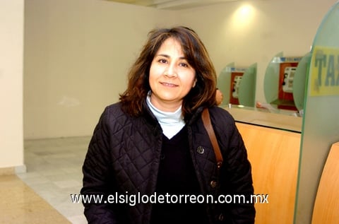 26012010 Chihuahua.  María Elena Fausto antes de iniciar su viaje.