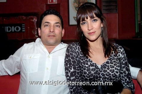 28012010 Héctor y Ana Elisa Garza Tijerina. EL SIGLO DE TORREÓN/JESÚS HERNÁNDEZ