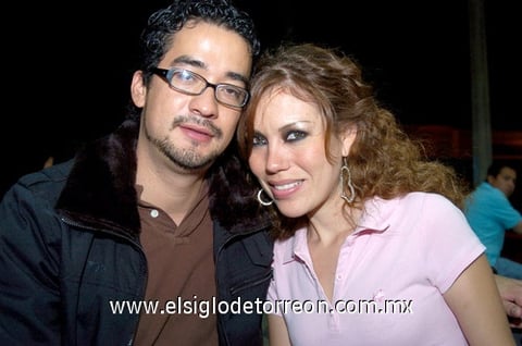 28012010 Jesús Meza y Mariana Rodríguez.