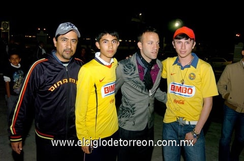 27012010 Asistentes. Alberto Canedo, Cuca de Canedo, María Esther Aguirre, María Esther Rodríguez y Gustavo de Villa.