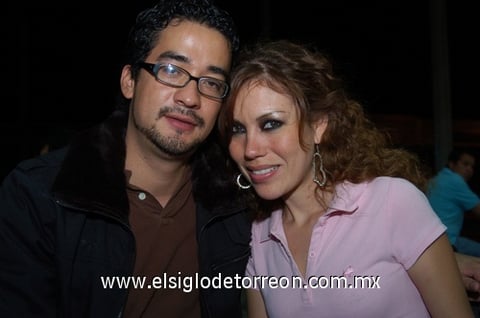 28012010 Jesús Meza y Mariana Rodríguez.