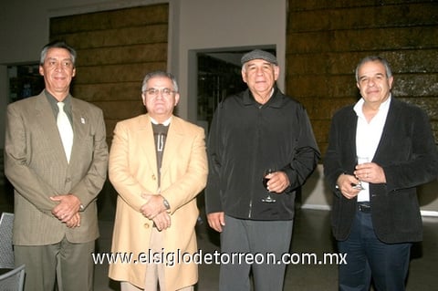 29012010 Asistentes. Jorge Álvarez, More Barret, Jesús Javier Campos, Ana Cecilia Arreola, Norma Leticia González, Víctor González, Rodolfo Esparza, Natalia Riazanova y Víctor González.