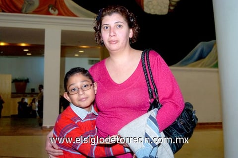30012010 Yarot Israel Jiménez y Claudia Ibarra.