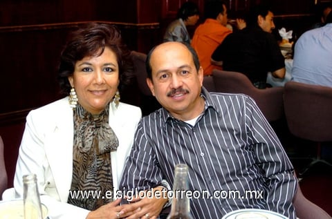 31012010 Anabel y Renato Serna.