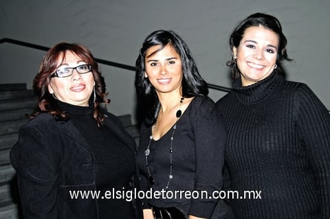 31012010 Silvia Ochoa, Karla Jardón y Gaby Vela.