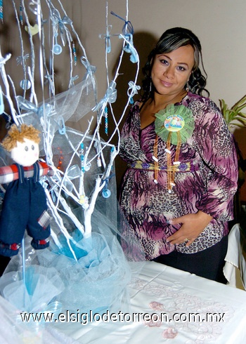 30012010 Gabriela Ochoa de Ríos será mamá de un varoncito al que llamará Nahum.