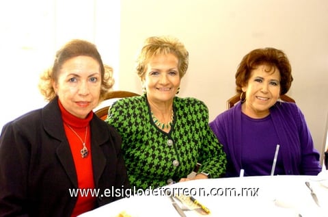 30012010 Lupita García Cigarroa, Elia Villavicencio y Maga de González.
