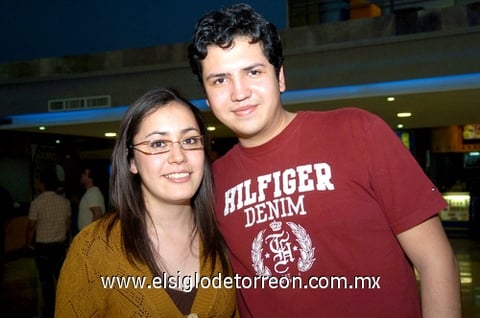 05022010 Ana Cecilia Alcántar y Eduardo Enríquez.
