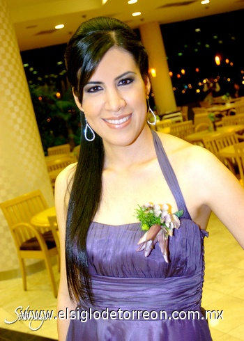 05022010 Feliz y contenta lució Lizbeth Olivia Ávila Nájera en su fiesta de despedida de soltera.- Sotomayor Fotografía