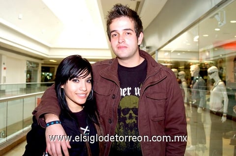 06022010 Elizabeth Alcalá y Daniel Askins. EL SIGLO DE TORREÓN/JESÚS HERNÁNDEZ