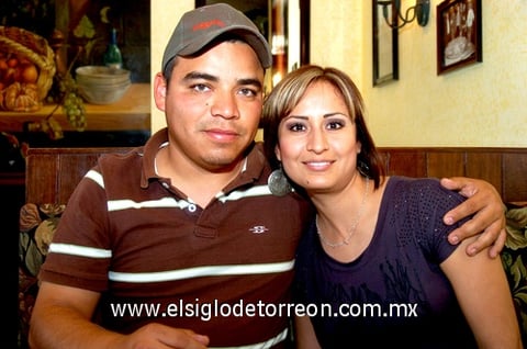 07022010 Carlos Morón y Érika Arredondo.